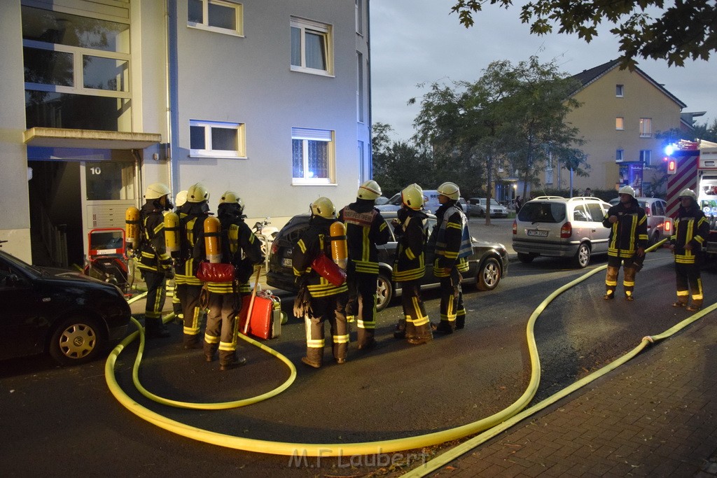 Feuer 2 Y Kellerbrand Koeln Ostheim Ruppinerstr P012.JPG - Miklos Laubert